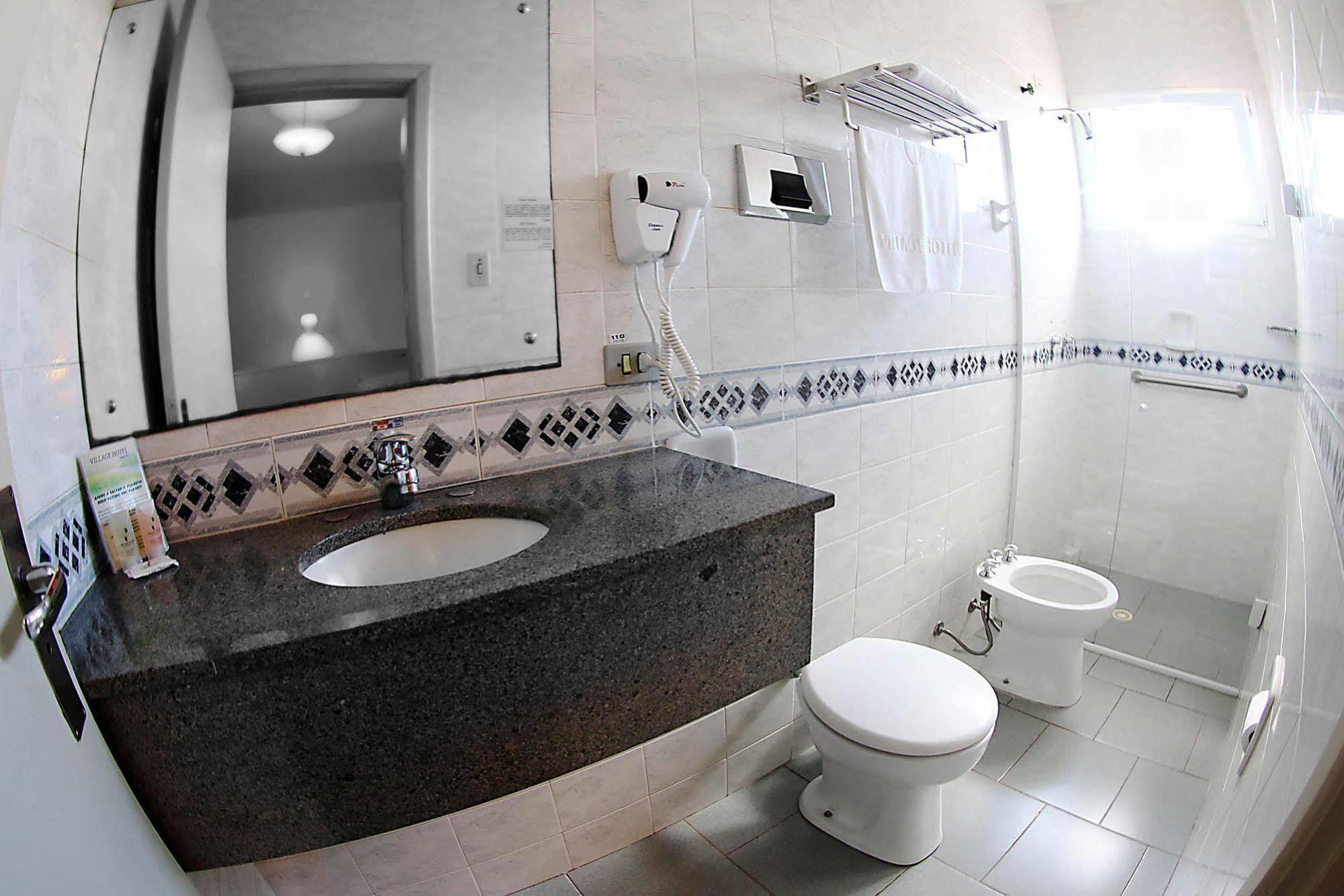 Village Hotel Понта-Гроса Екстер'єр фото