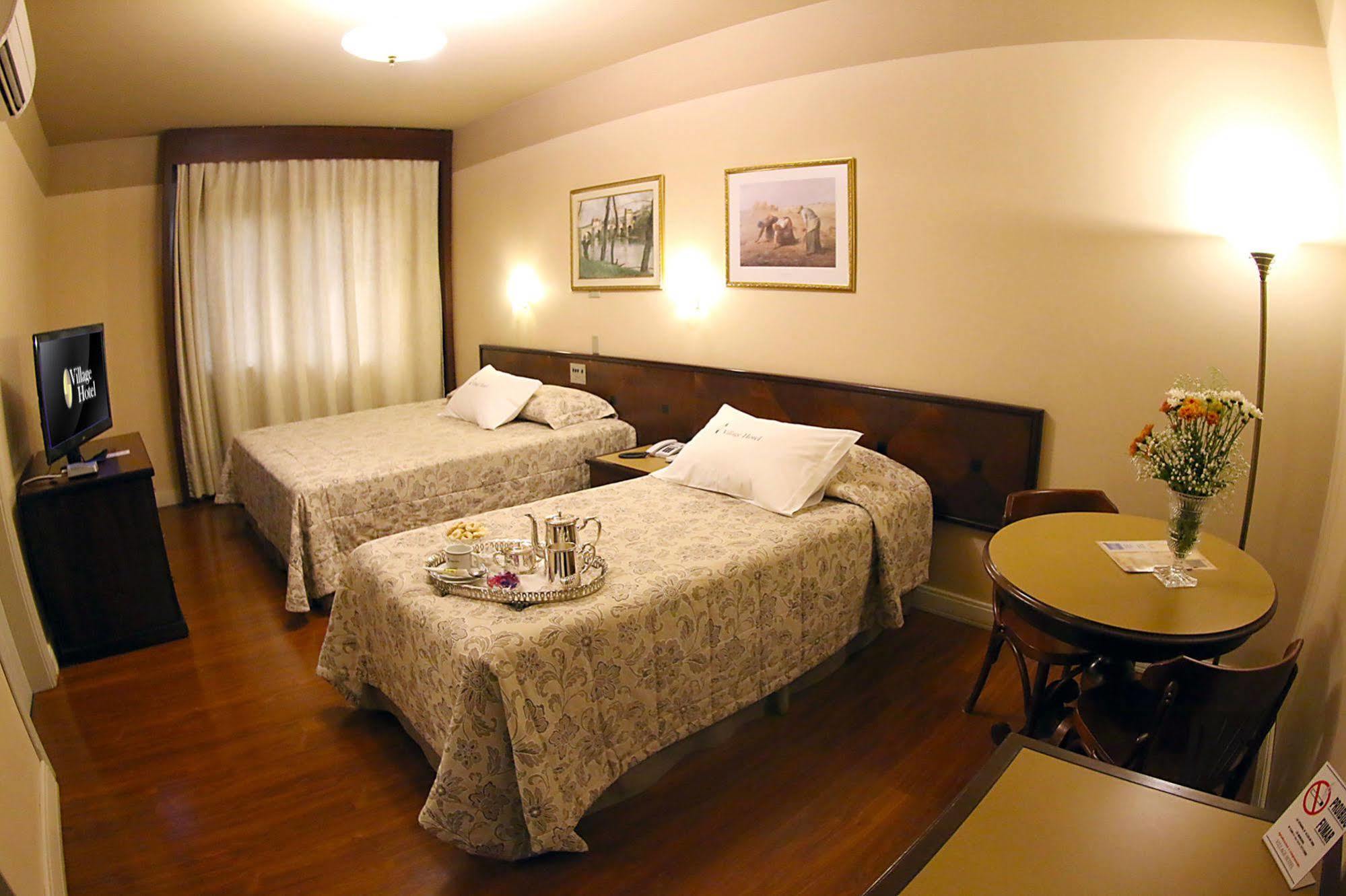 Village Hotel Понта-Гроса Екстер'єр фото