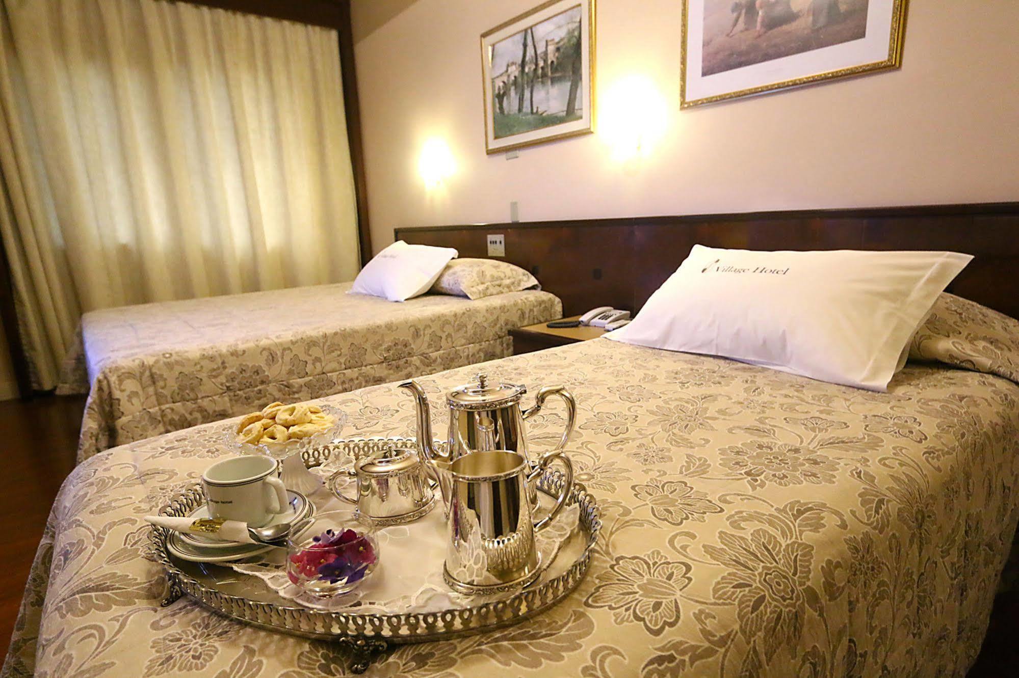 Village Hotel Понта-Гроса Екстер'єр фото